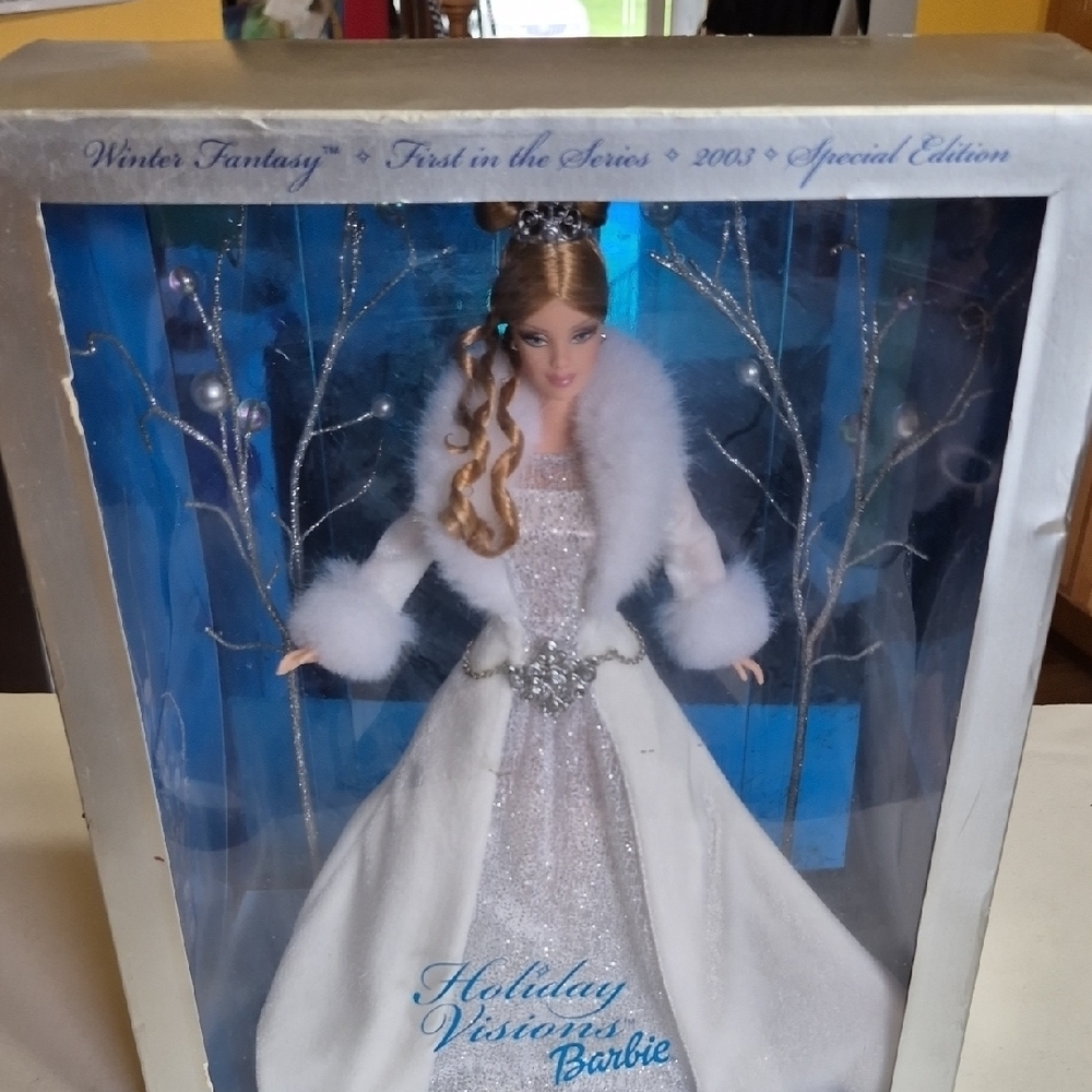 Barbie Holiday Visions in Sparkling White and Silver 2003 New